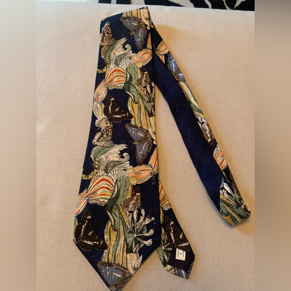 Salvador Dali Tres Picos Patterned Tie in Blue and Green Vintage, botanical,silk
